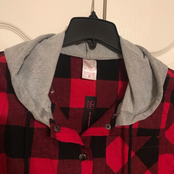 NWT-Women’s lightweight flannel plaid shirt w/snap closure, hood & drawstring - Picture 2 of 9